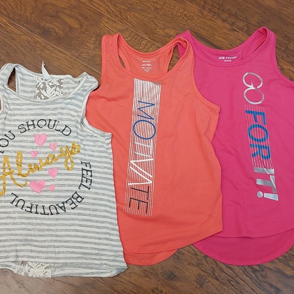 Summer girls mix, 3 tanks, 6 shorts & swimsuit cover - Picture 2 of 5